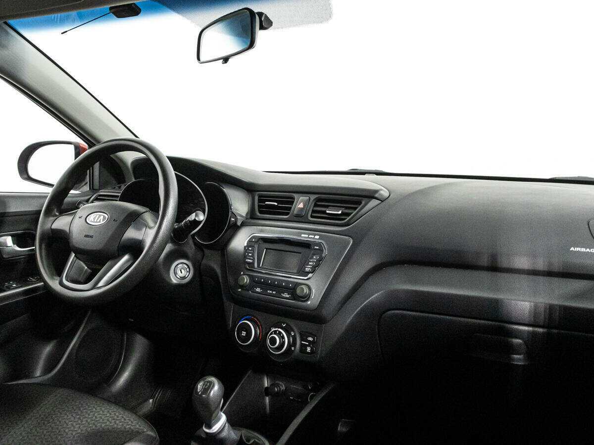 Kia Rio с пробегом — 2011 год. Фото: #8