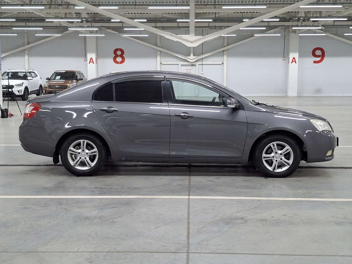 Geely Emgrand EC7 с пробегом — 2013 год. Фото: #3