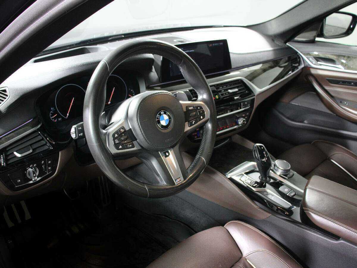 BMW 5 серии с пробегом — 2019 год. Фото: #10