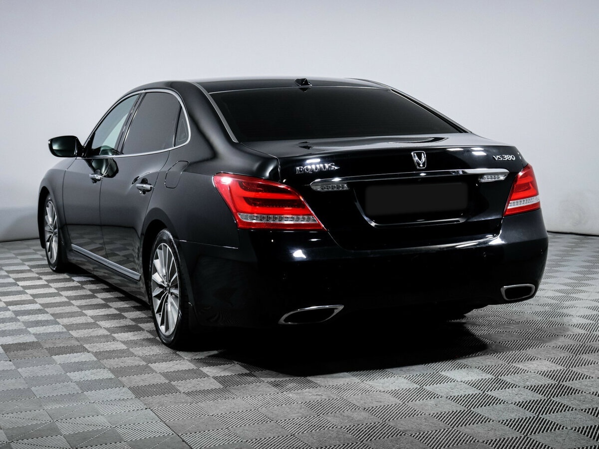Hyundai Equus с пробегом — 2013 год. Фото: #6