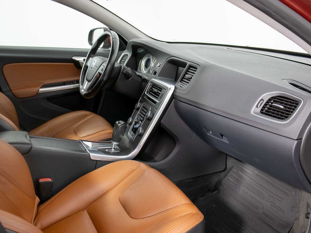 Volvo S60 с пробегом — 2011 год. Фото: #7