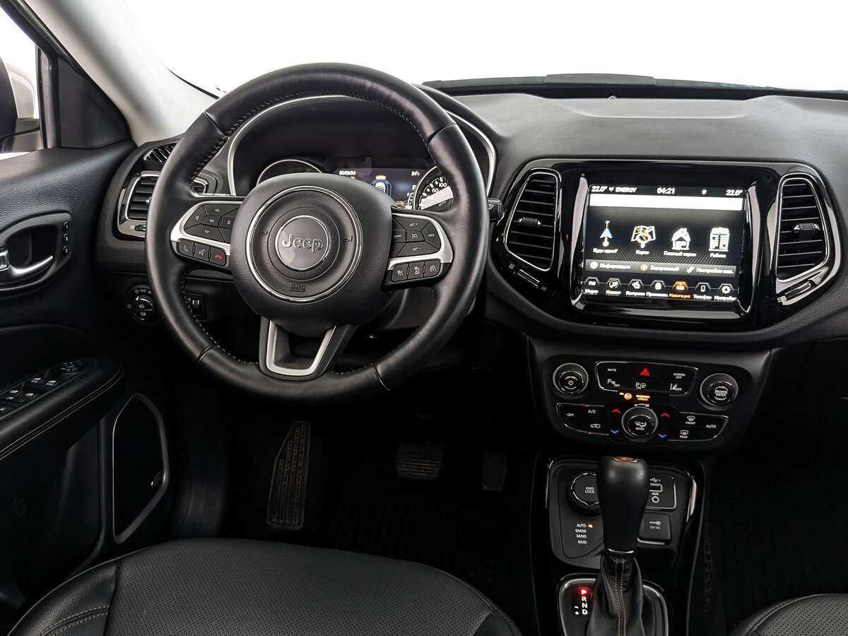 Jeep Compass с пробегом — 2021 год. Фото: #16