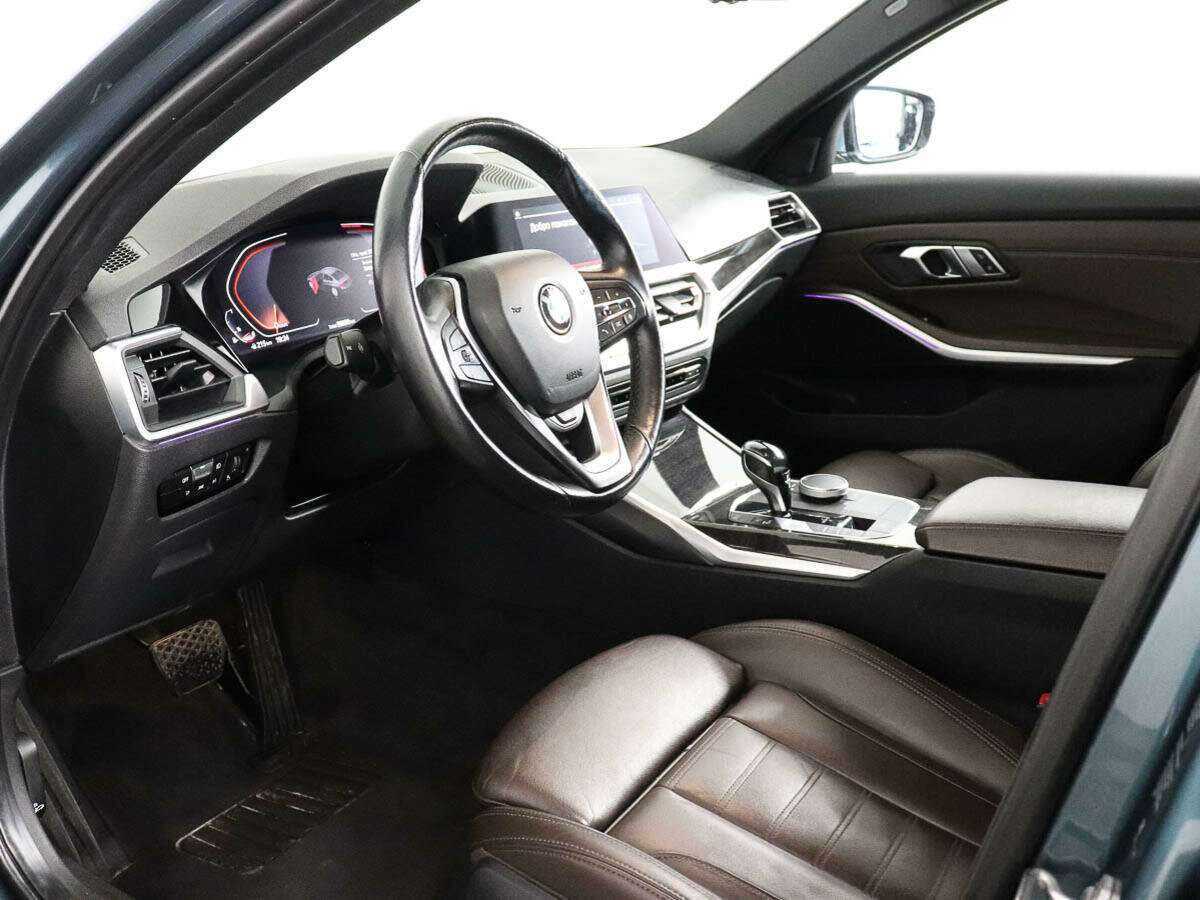 BMW 3 серии с пробегом — 2019 год. Фото: #7