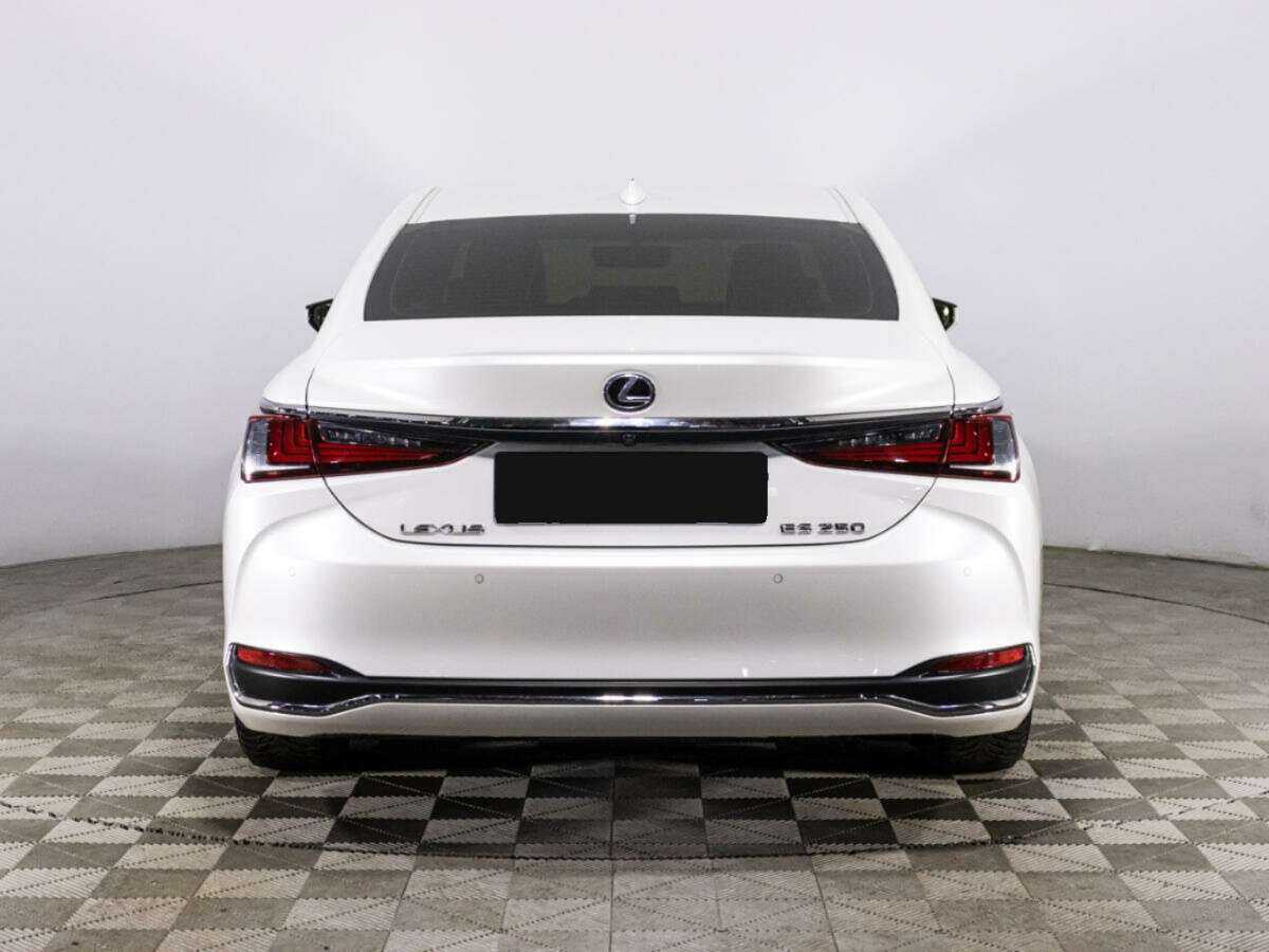 Lexus ES с пробегом — 2019 год. Фото: #5