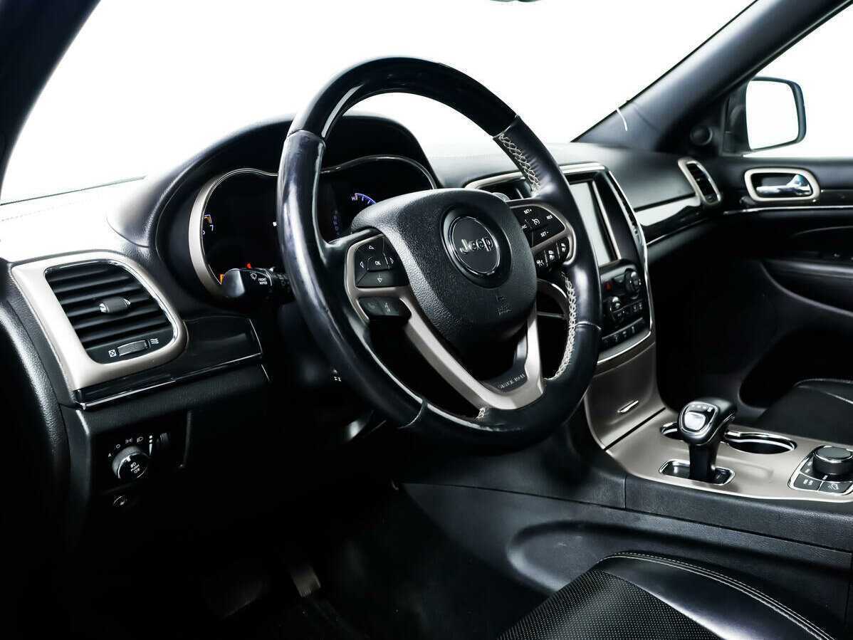 Jeep Grand Cherokee с пробегом — 2013 год. Фото: #12