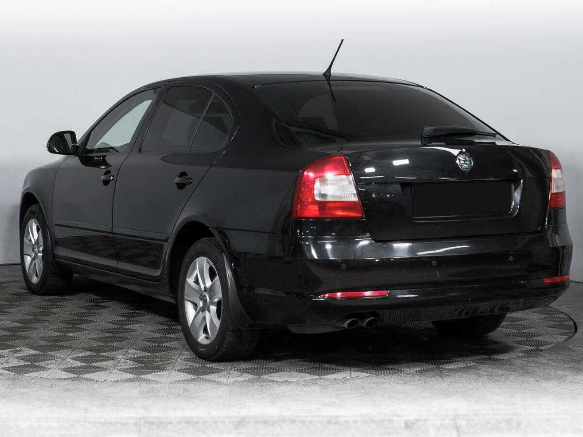 Skoda Octavia с пробегом — 2011 год. Фото: #6