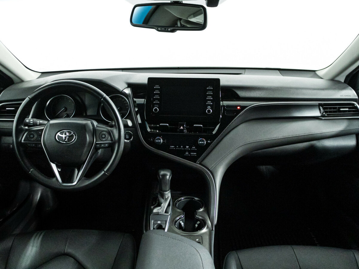 Toyota Camry с пробегом — 2022 год. Фото: #12