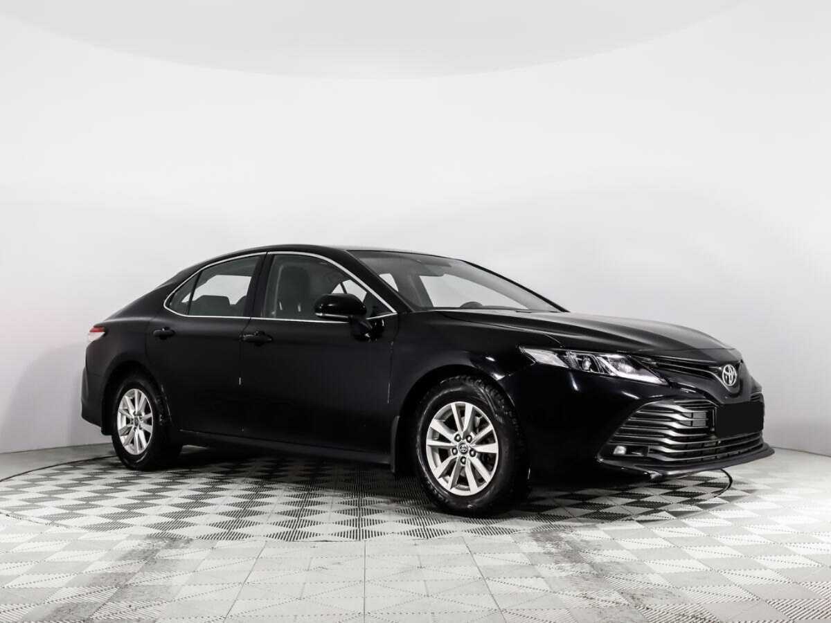 Toyota Camry с пробегом — 2021 год. Фото: #2