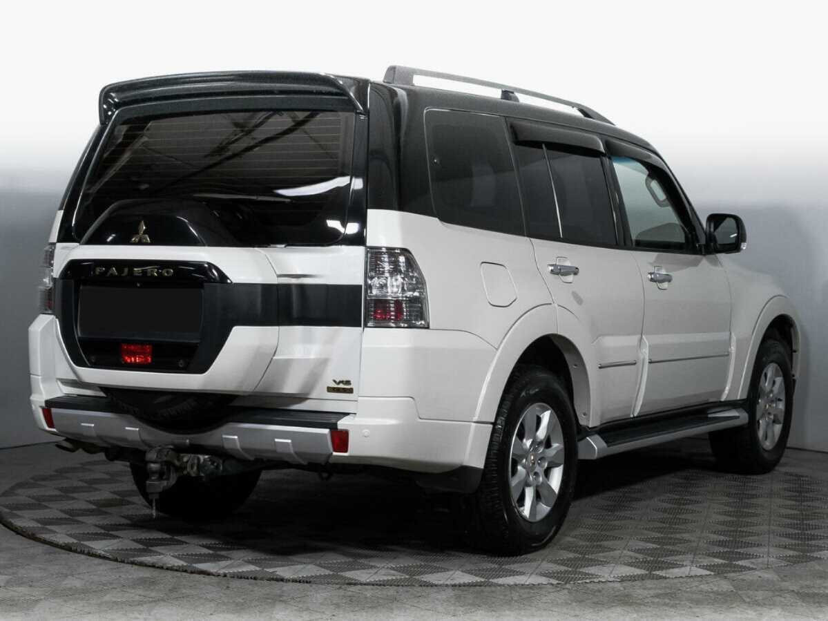 Mitsubishi Pajero с пробегом — 2021 год. Фото: #4