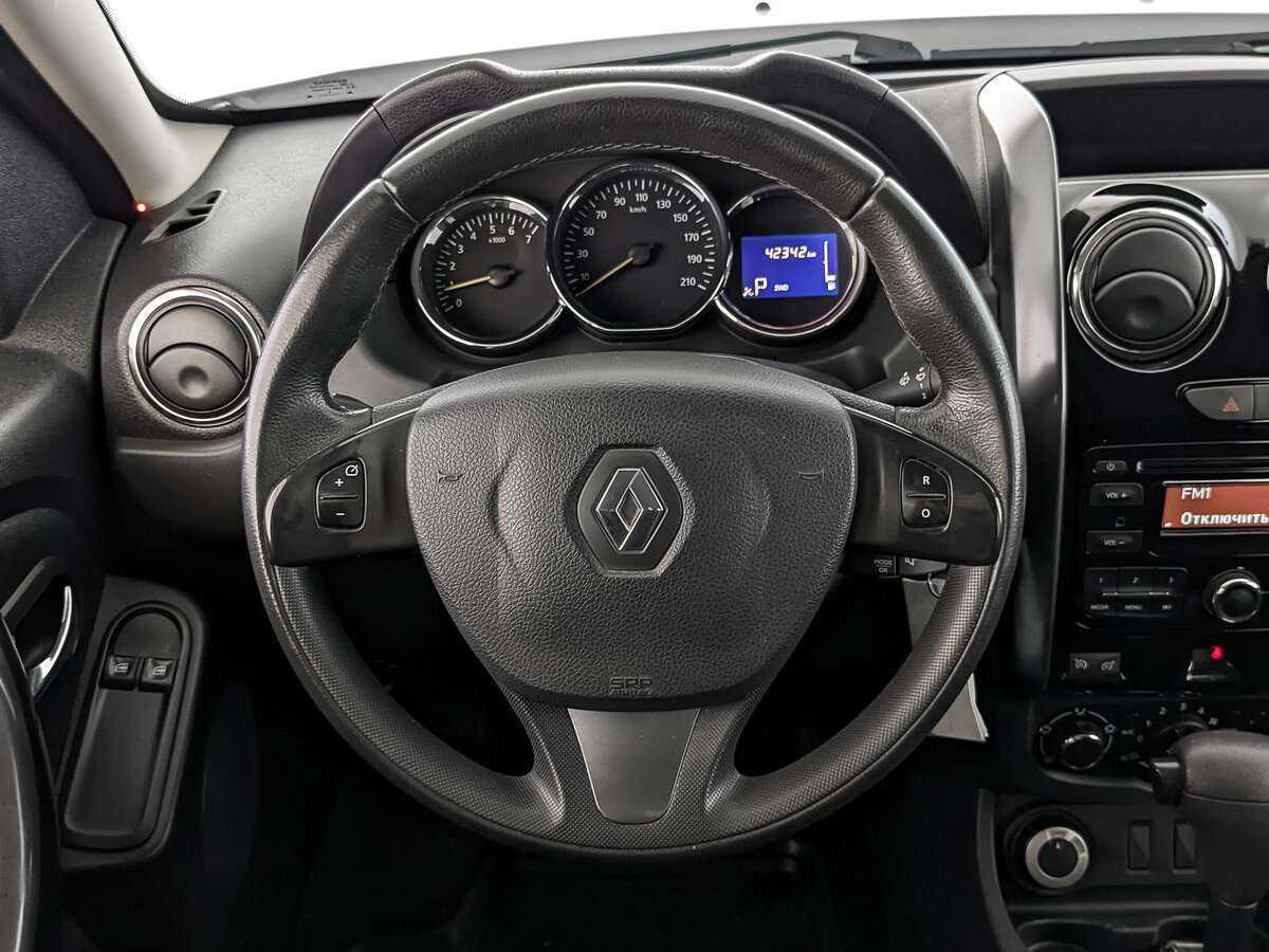 Renault Duster с пробегом — 2016 год. Фото: #15