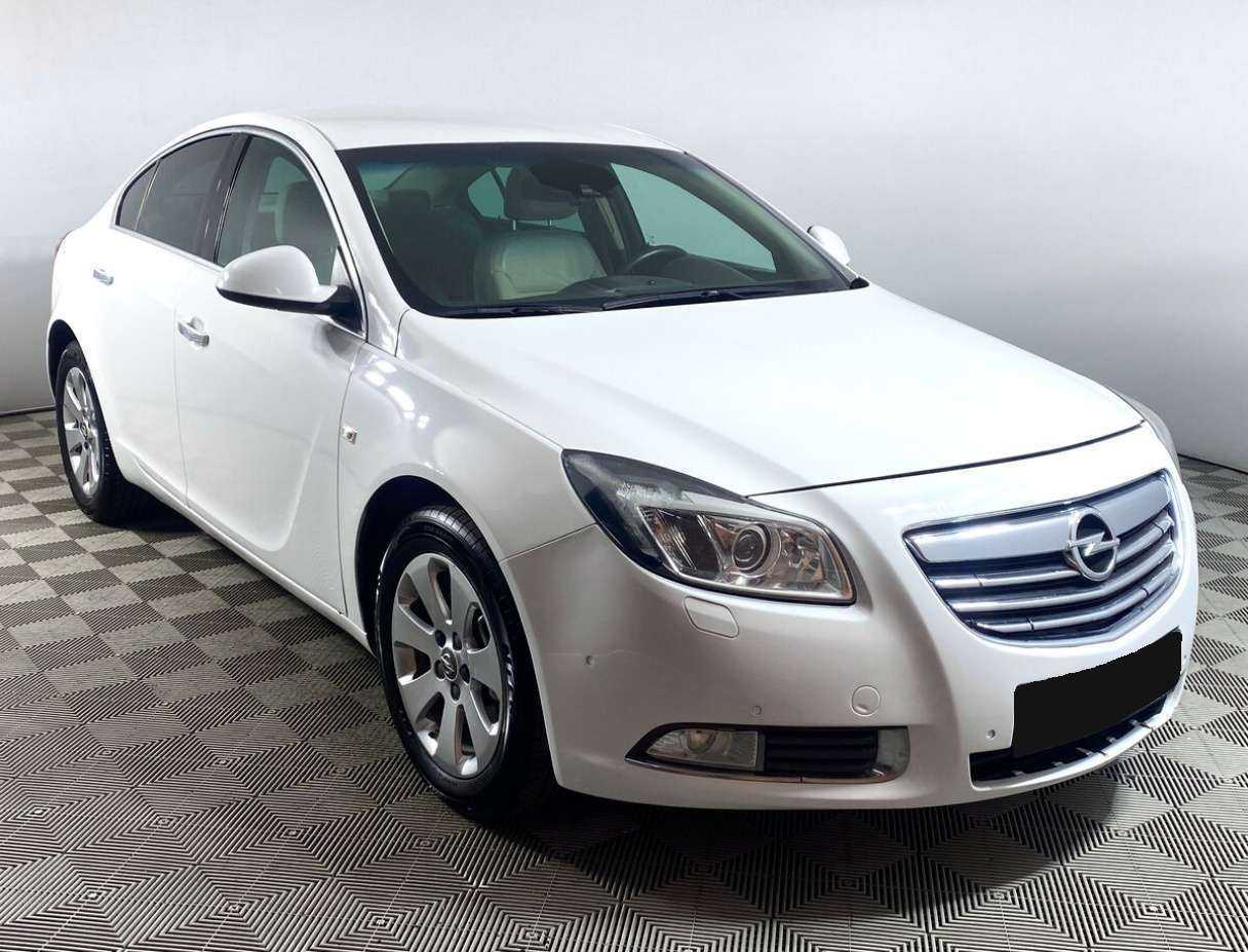 Opel Insignia с пробегом — 2013 год. Фото: #2