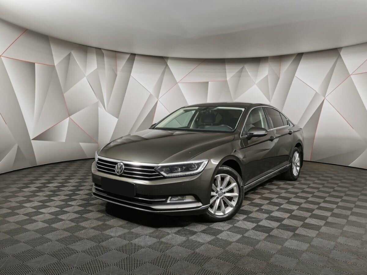 Volkswagen Passat с пробегом — 2018 год. Посмотреть фото