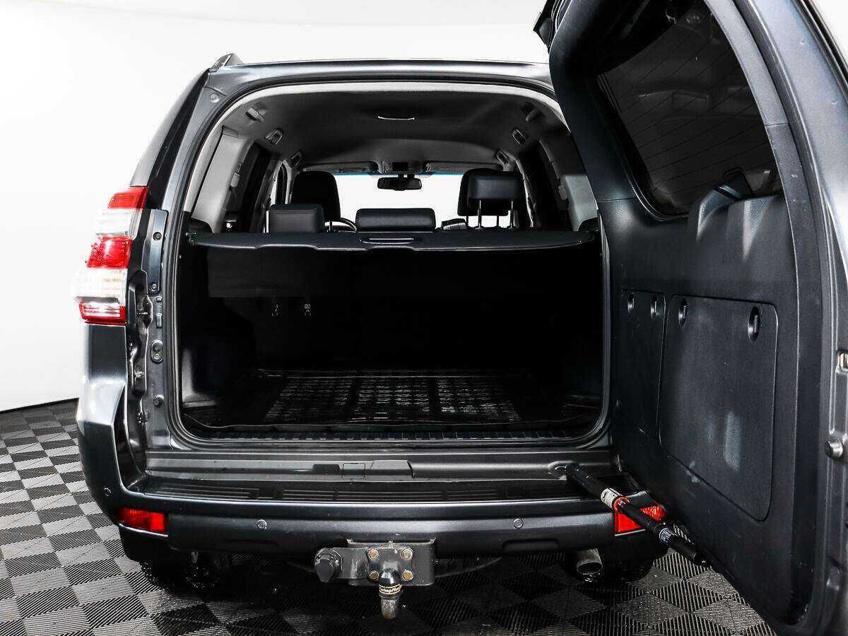 Toyota Land Cruiser Prado с пробегом — 2015 год. Фото: #11