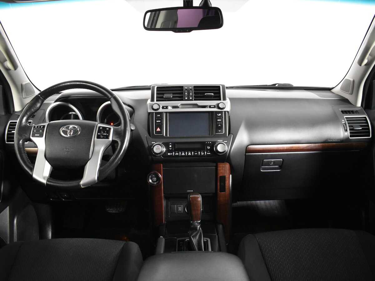 Toyota Land Cruiser Prado с пробегом — 2013 год. Фото: #10