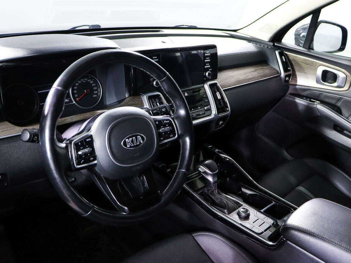 Kia Sorento с пробегом — 2020 год. Фото: #12