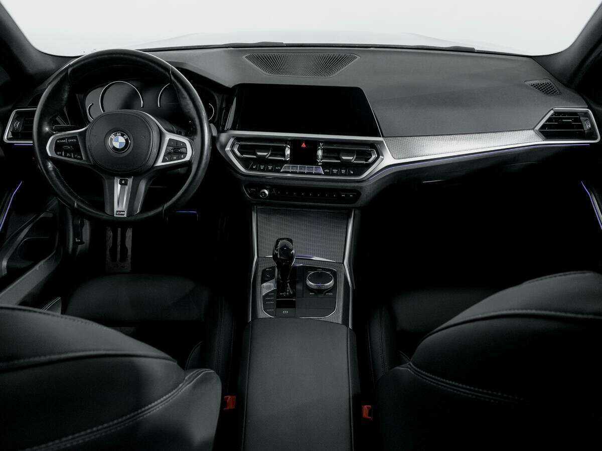 BMW 3 серии с пробегом — 2019 год. Фото: #11