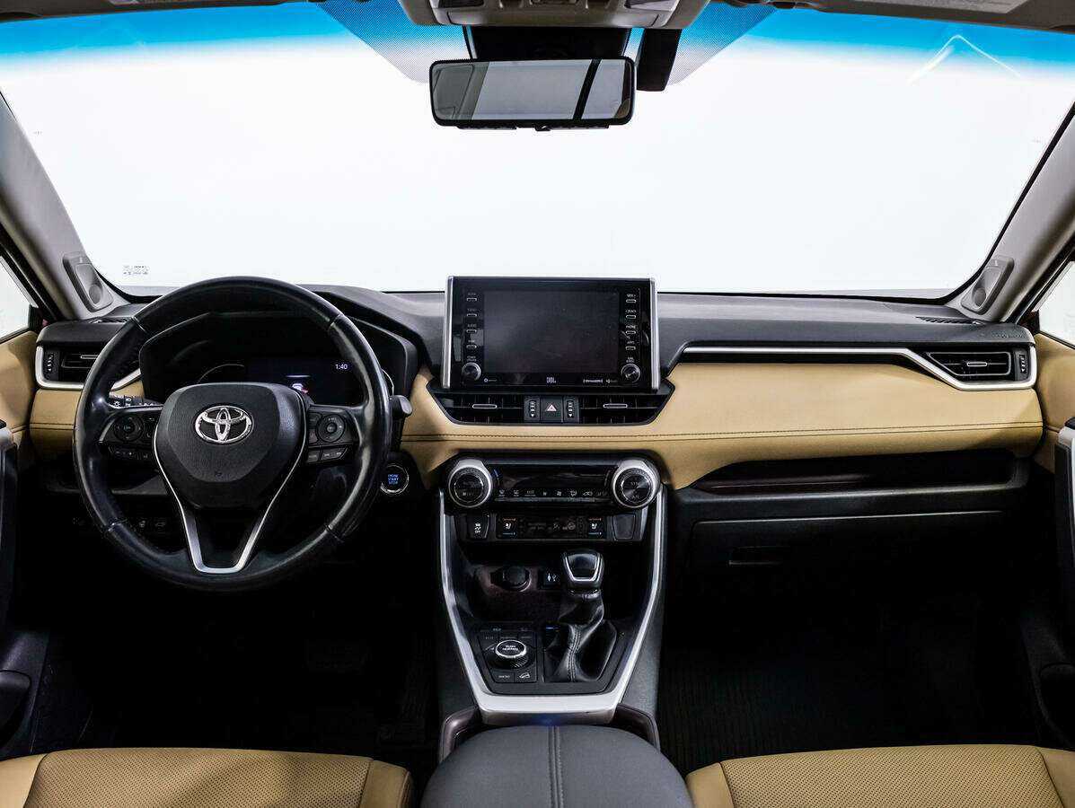 Toyota RAV4 с пробегом — 2019 год. Фото: #12