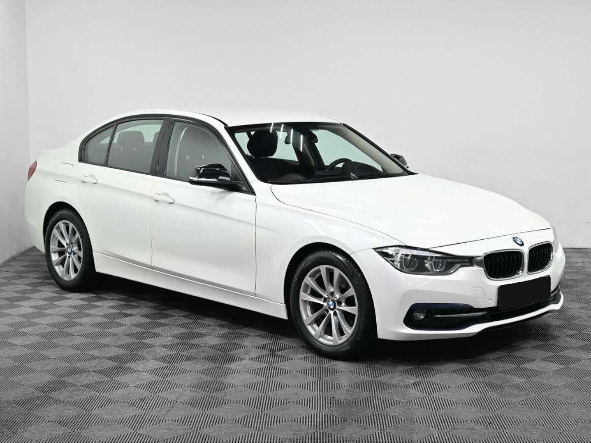 BMW 3 серии с пробегом — 2016 год. Фото: #2