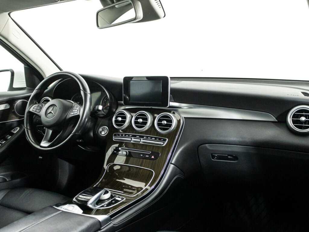 Mercedes-Benz GLC с пробегом — 2015 год. Фото: #8