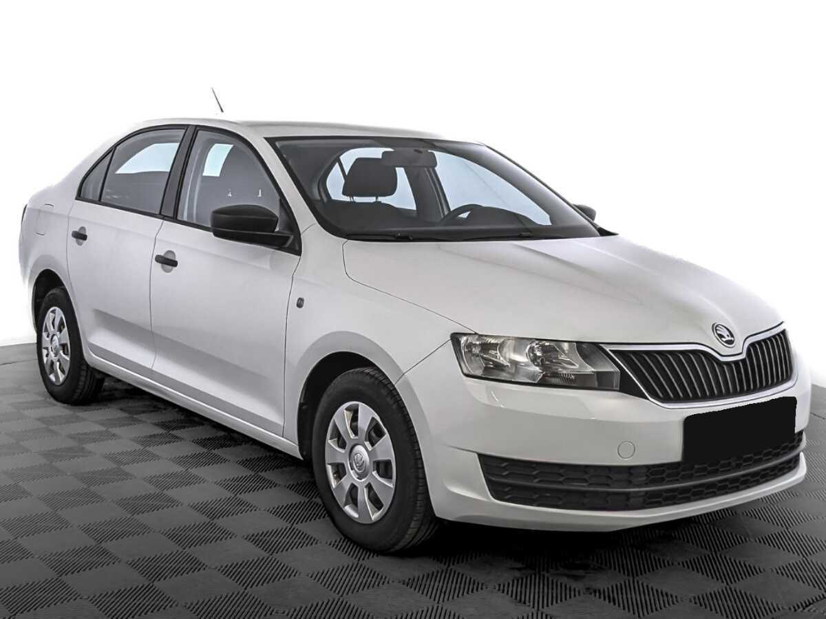Skoda Rapid с пробегом — 2017 год. Фото: #2