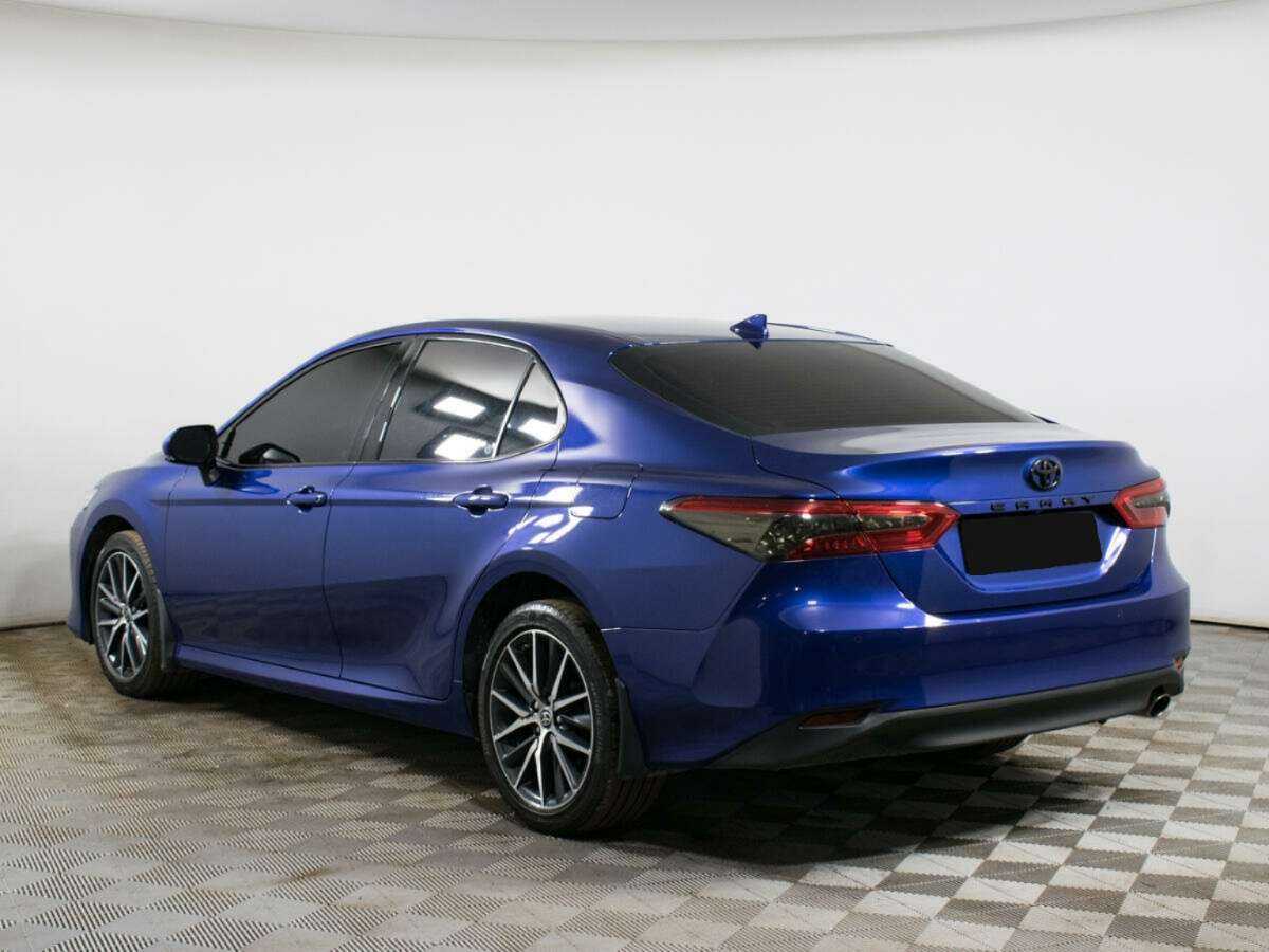Toyota Camry с пробегом — 2021 год. Фото: #5