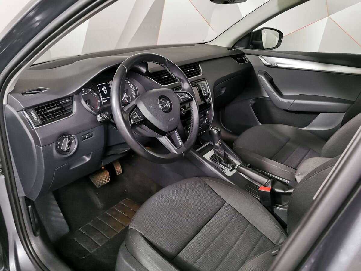 Skoda Octavia с пробегом — 2013 год. Фото: #18