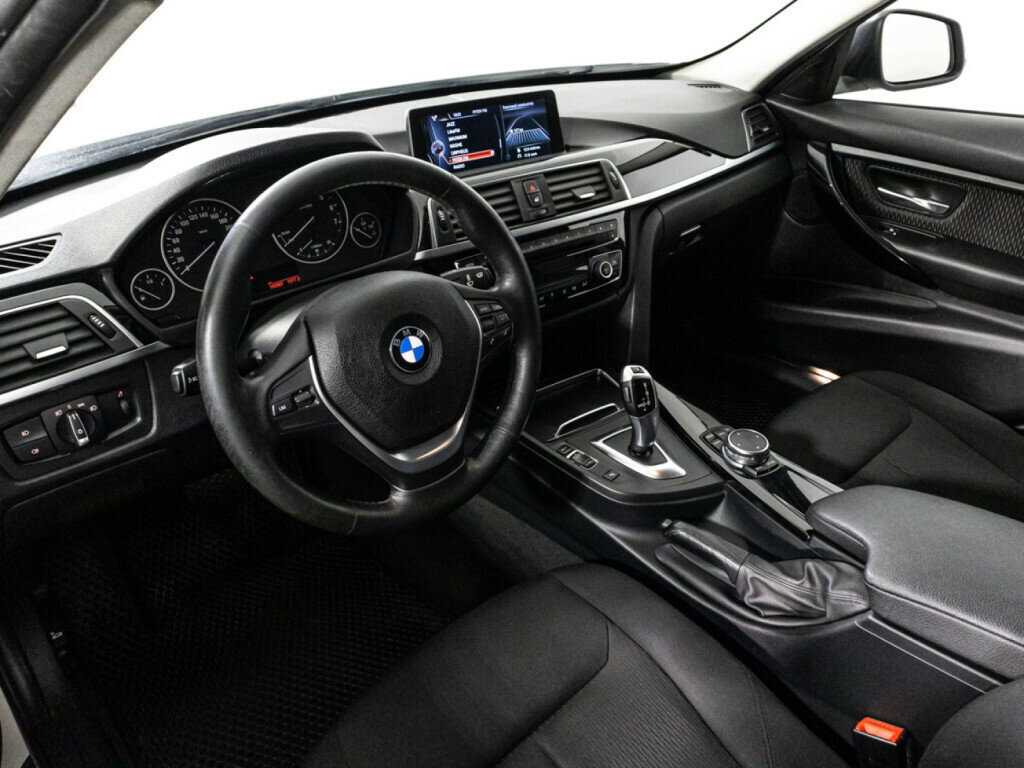 BMW 3 серии с пробегом — 2016 год. Фото: #10