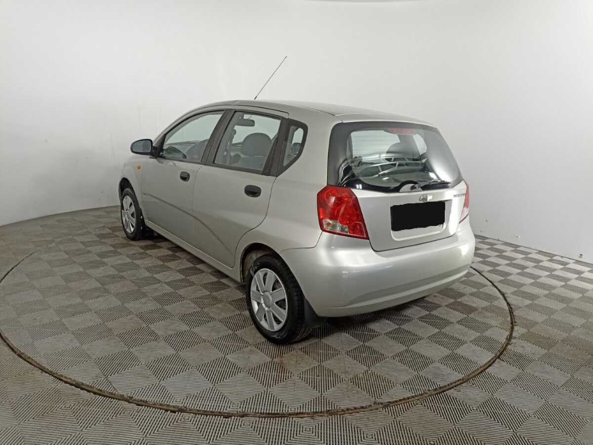 Chevrolet Aveo с пробегом — 2004 год. Фото: #6