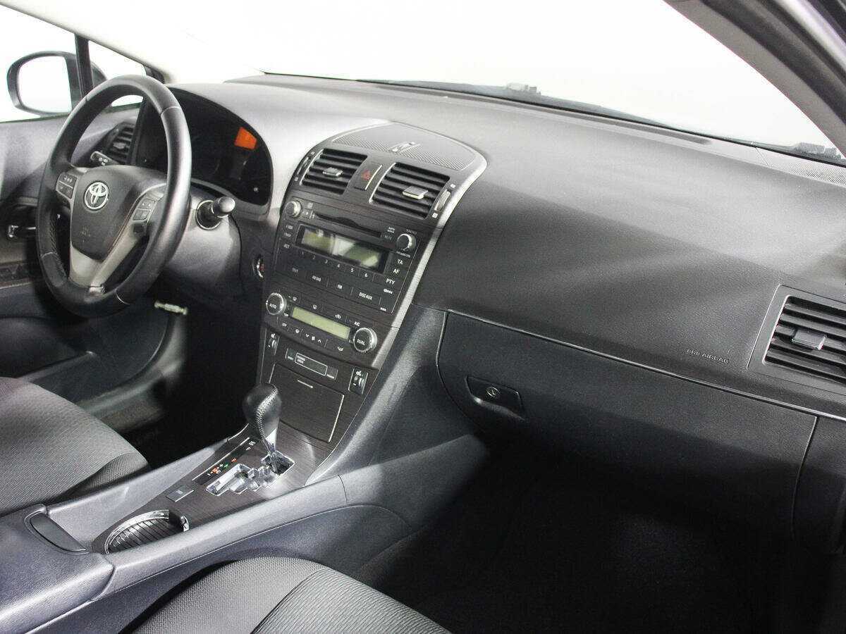 Toyota Avensis с пробегом — 2009 год. Фото: #6