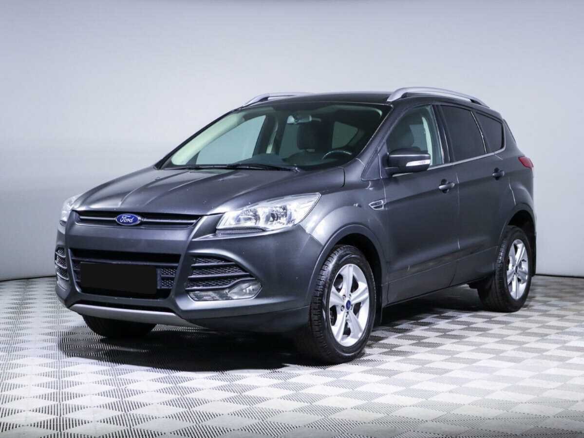 Ford Kuga с пробегом — 2015 год. Фото: #0
