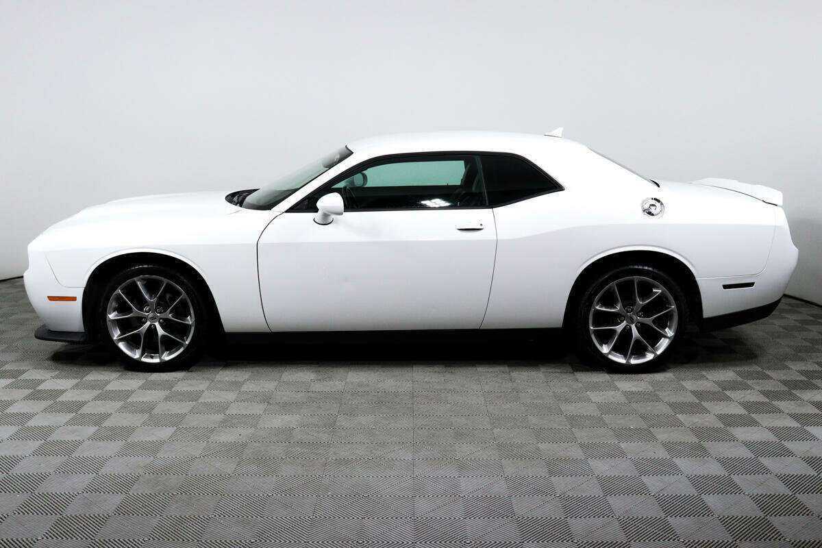 Dodge Challenger с пробегом — 2020 год. Фото: #6