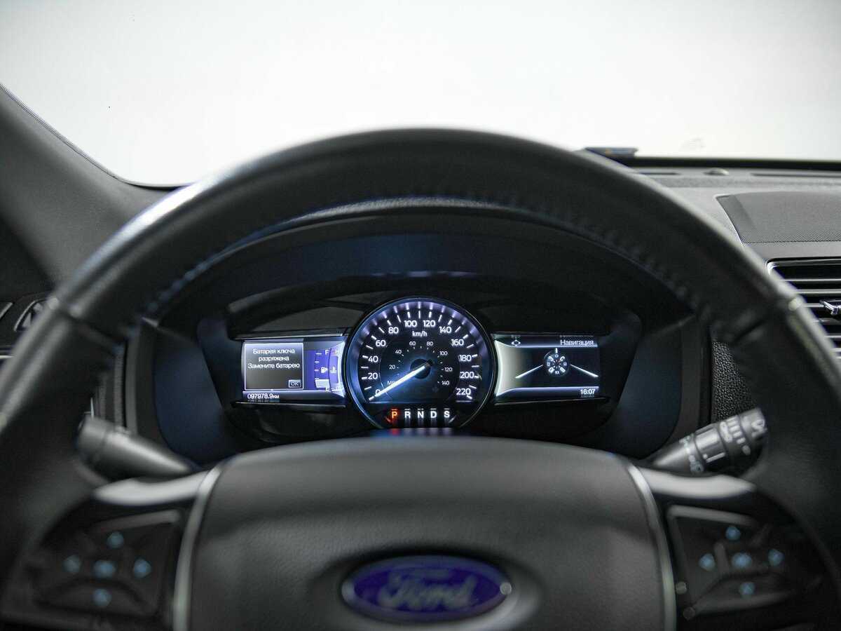 Ford Explorer с пробегом — 2018 год. Фото: #6