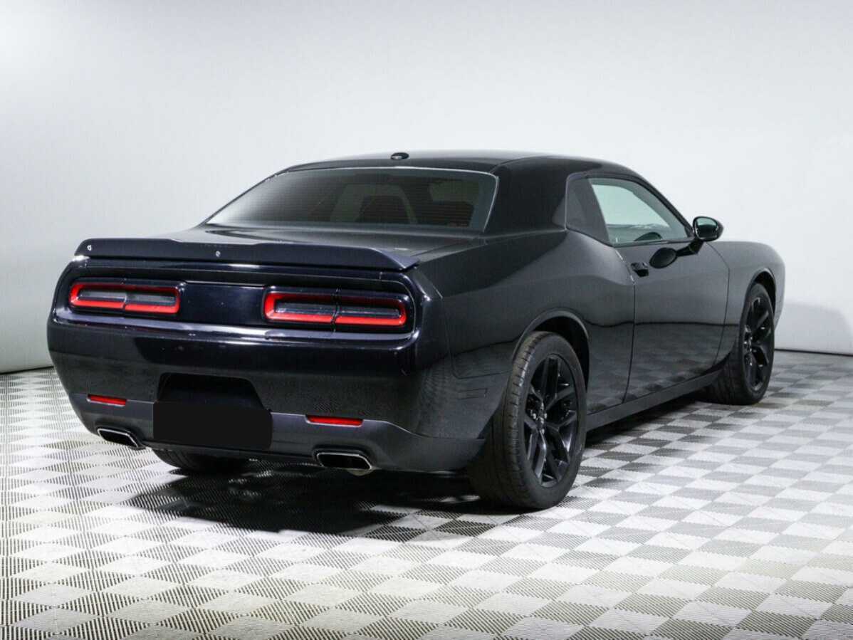 Dodge Challenger с пробегом — 2018 год. Фото: #4