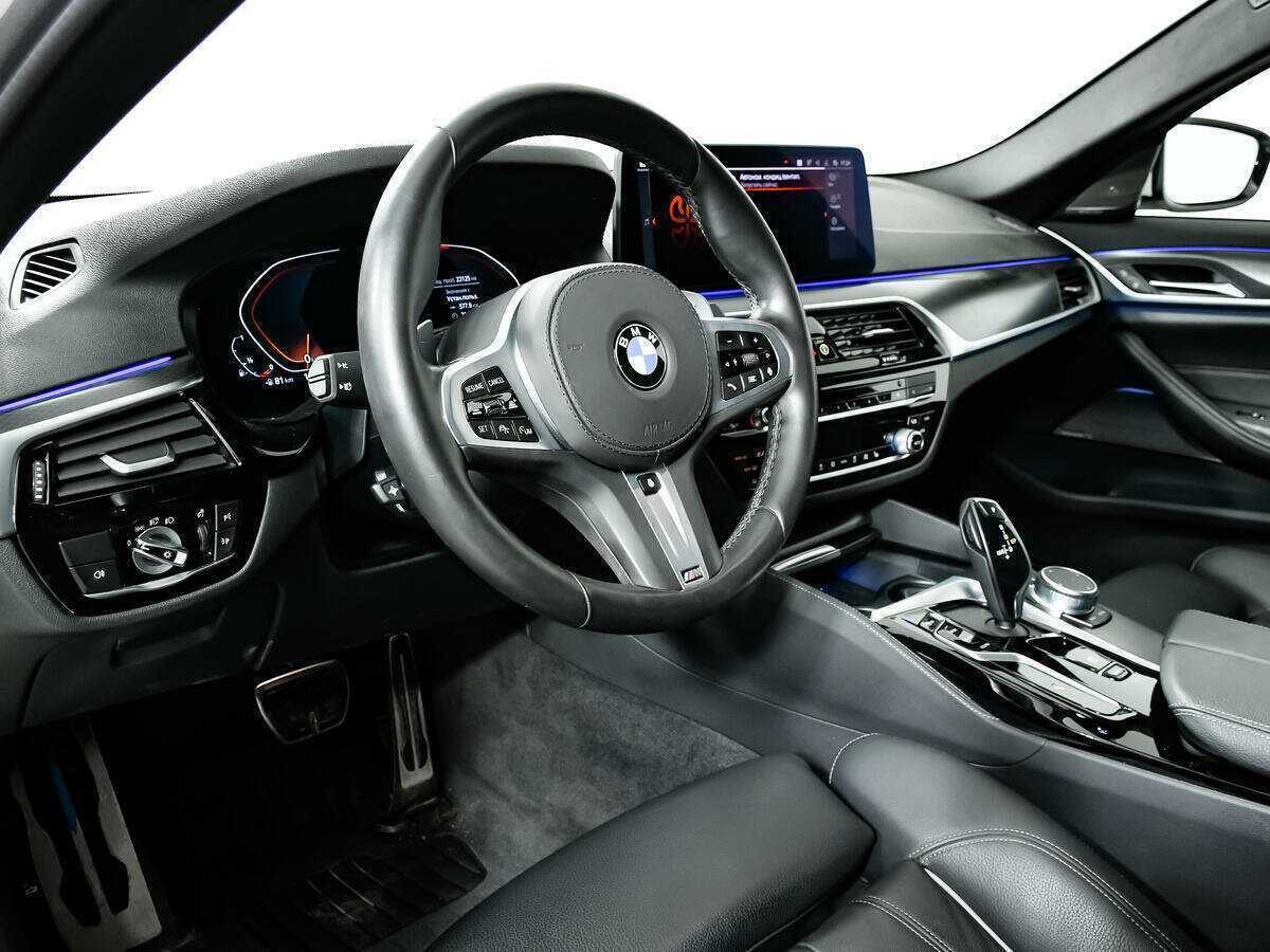 BMW 5 серии с пробегом — 2020 год. Фото: #12
