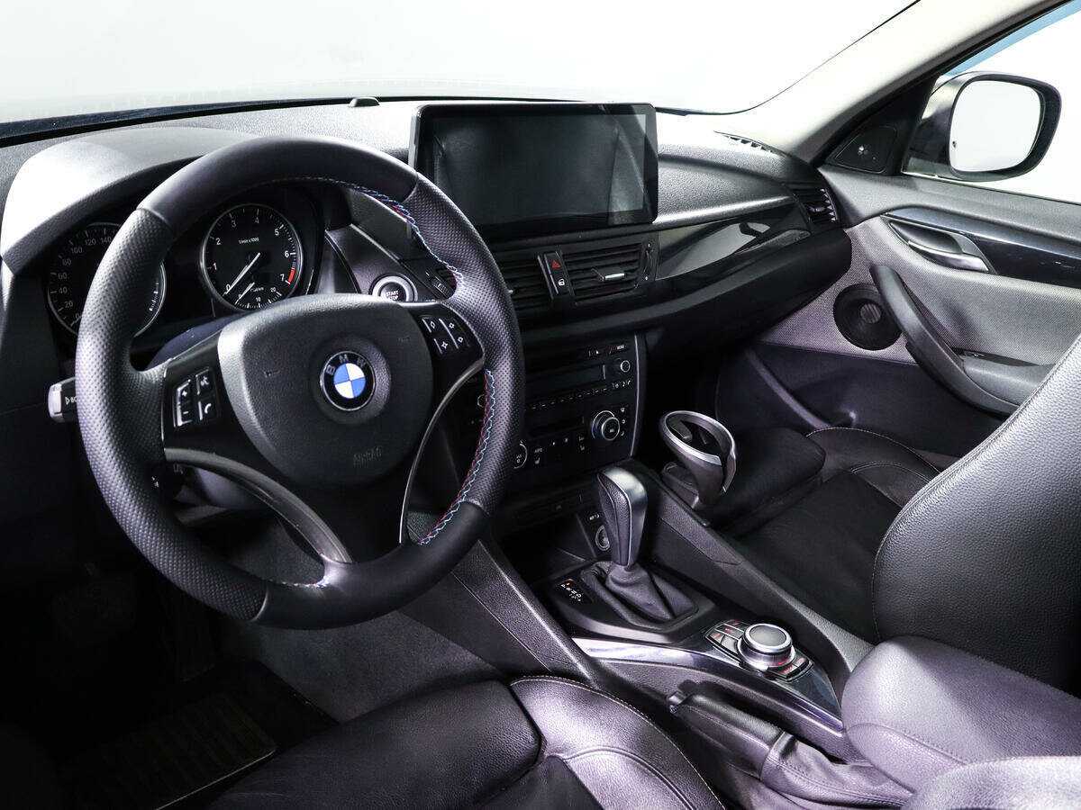 BMW X1 с пробегом — 2010 год. Фото: #10