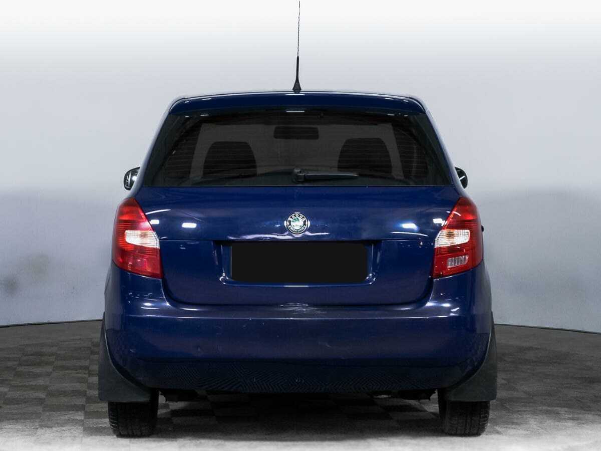 Skoda Fabia с пробегом — 2010 год. Фото: #5