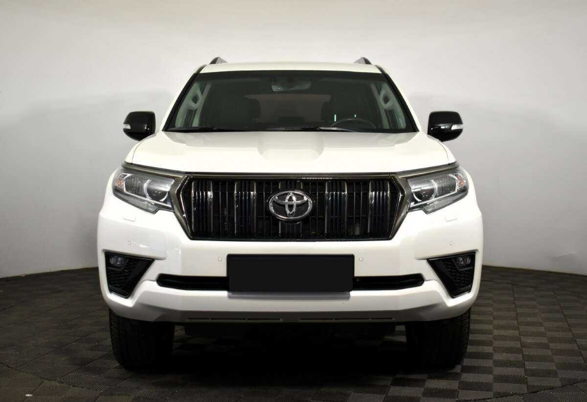Toyota Land Cruiser Prado с пробегом — 2021 год. Фото: #1