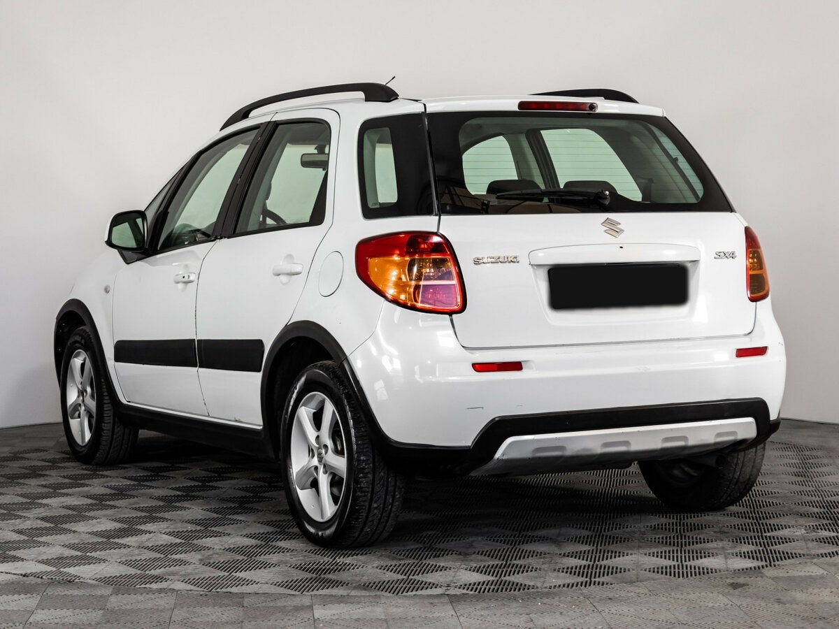 Suzuki SX4 с пробегом — 2011 год. Фото: #5