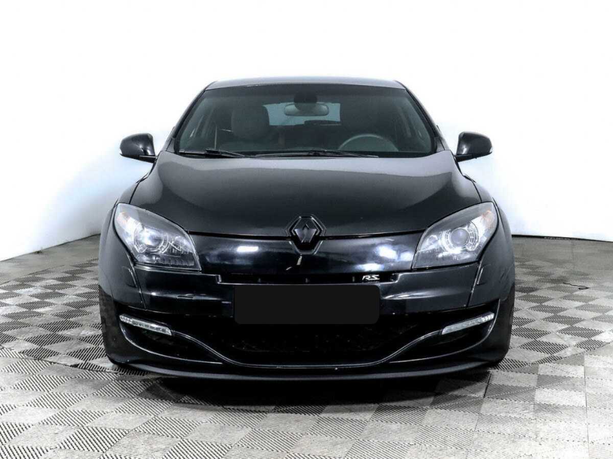 Renault Megane RS с пробегом — 2013 год. Фото: #1