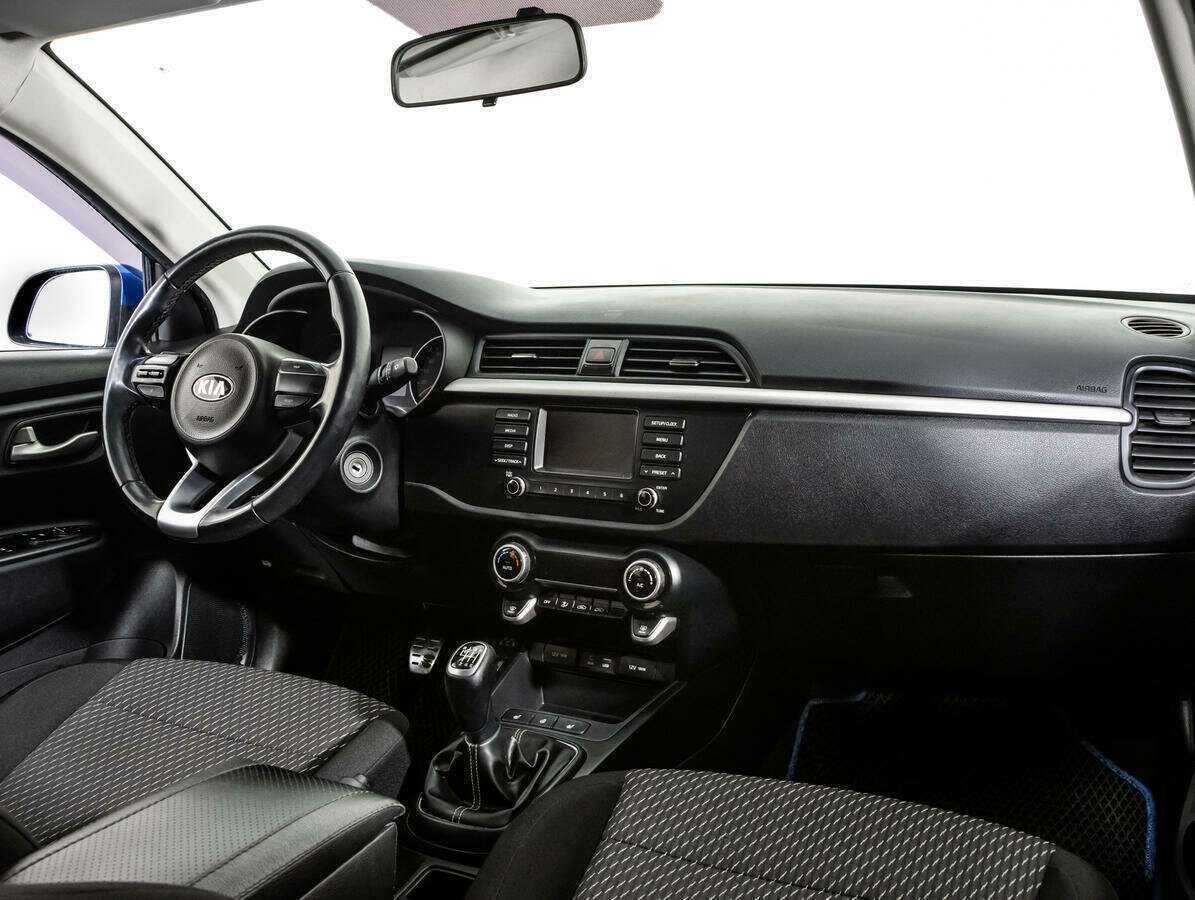 Kia Rio с пробегом — 2017 год. Фото: #6