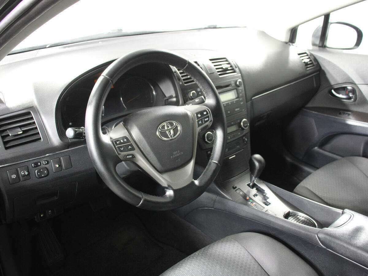 Toyota Avensis с пробегом — 2009 год. Фото: #11