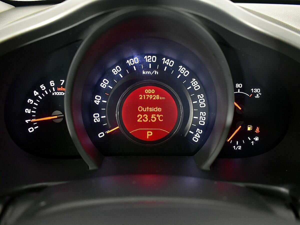Kia Sportage с пробегом — 2011 год. Фото: #11