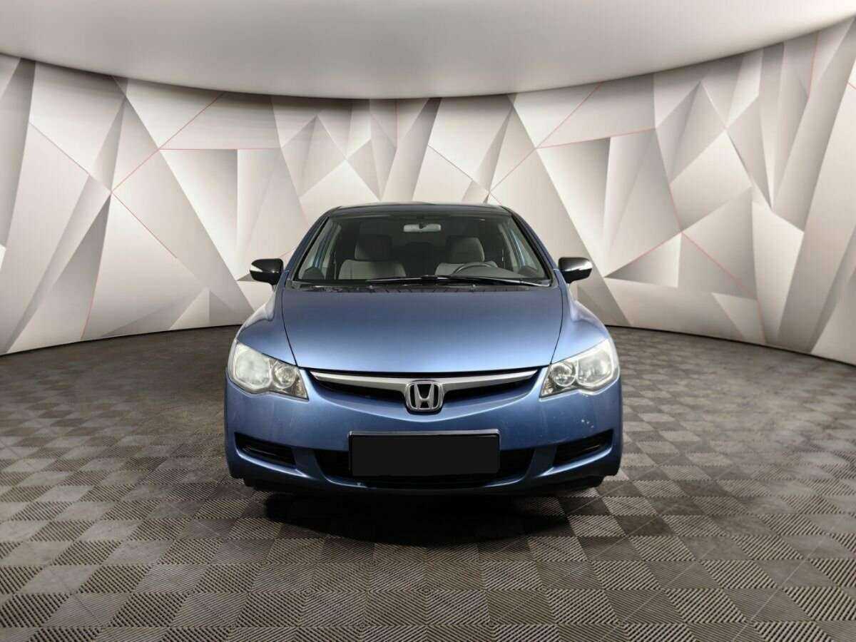 Honda Civic с пробегом — 2008 год. Фото: #6