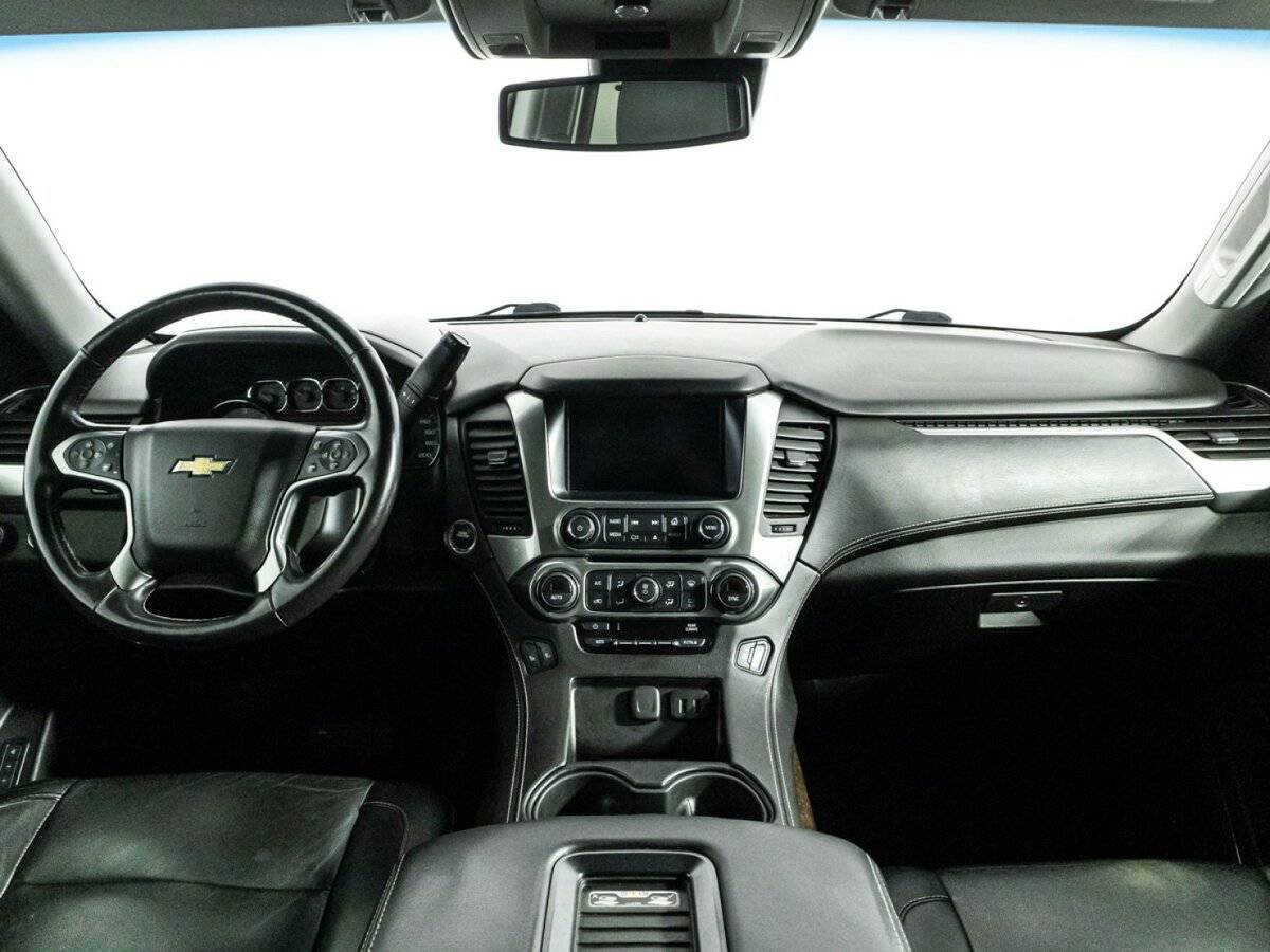 Chevrolet Tahoe с пробегом — 2016 год. Фото: #10