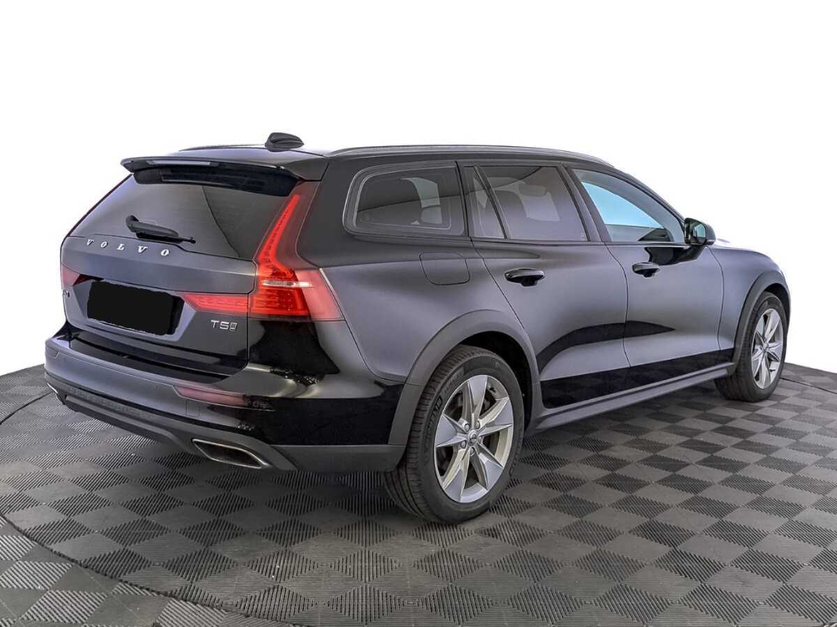 Volvo V60 Cross Country с пробегом — 2020 год. Фото: #4