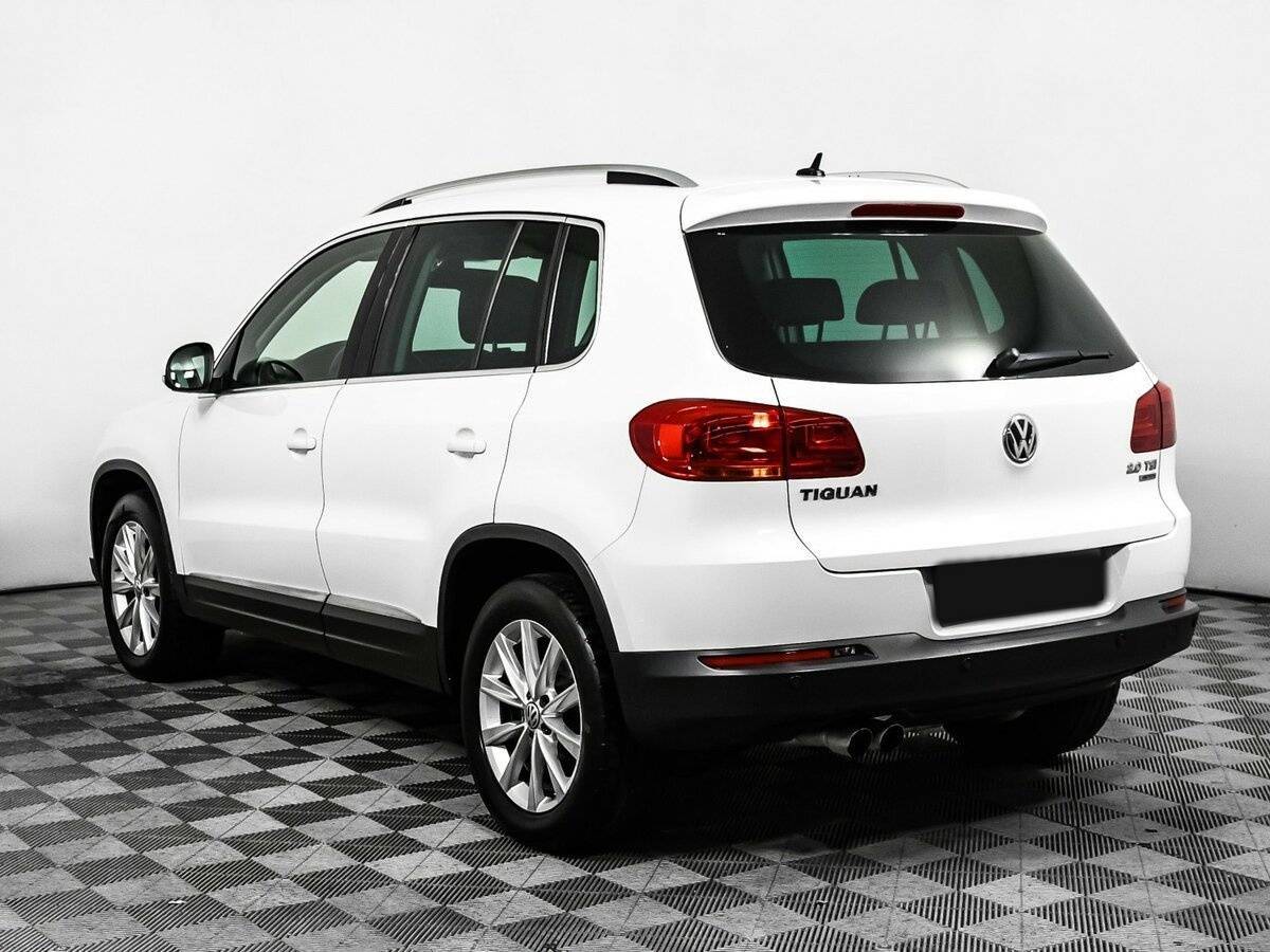 Volkswagen Tiguan с пробегом — 2012 год. Фото: #6