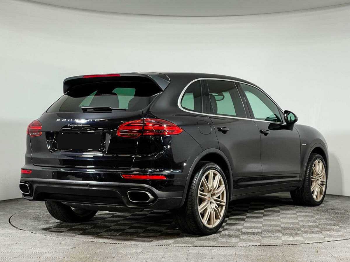 Porsche Cayenne с пробегом — 2015 год. Фото: #4