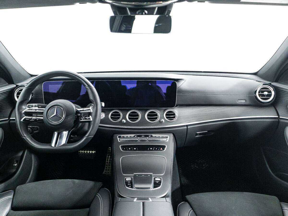 Mercedes-Benz E-Класс с пробегом — 2021 год. Фото: #12