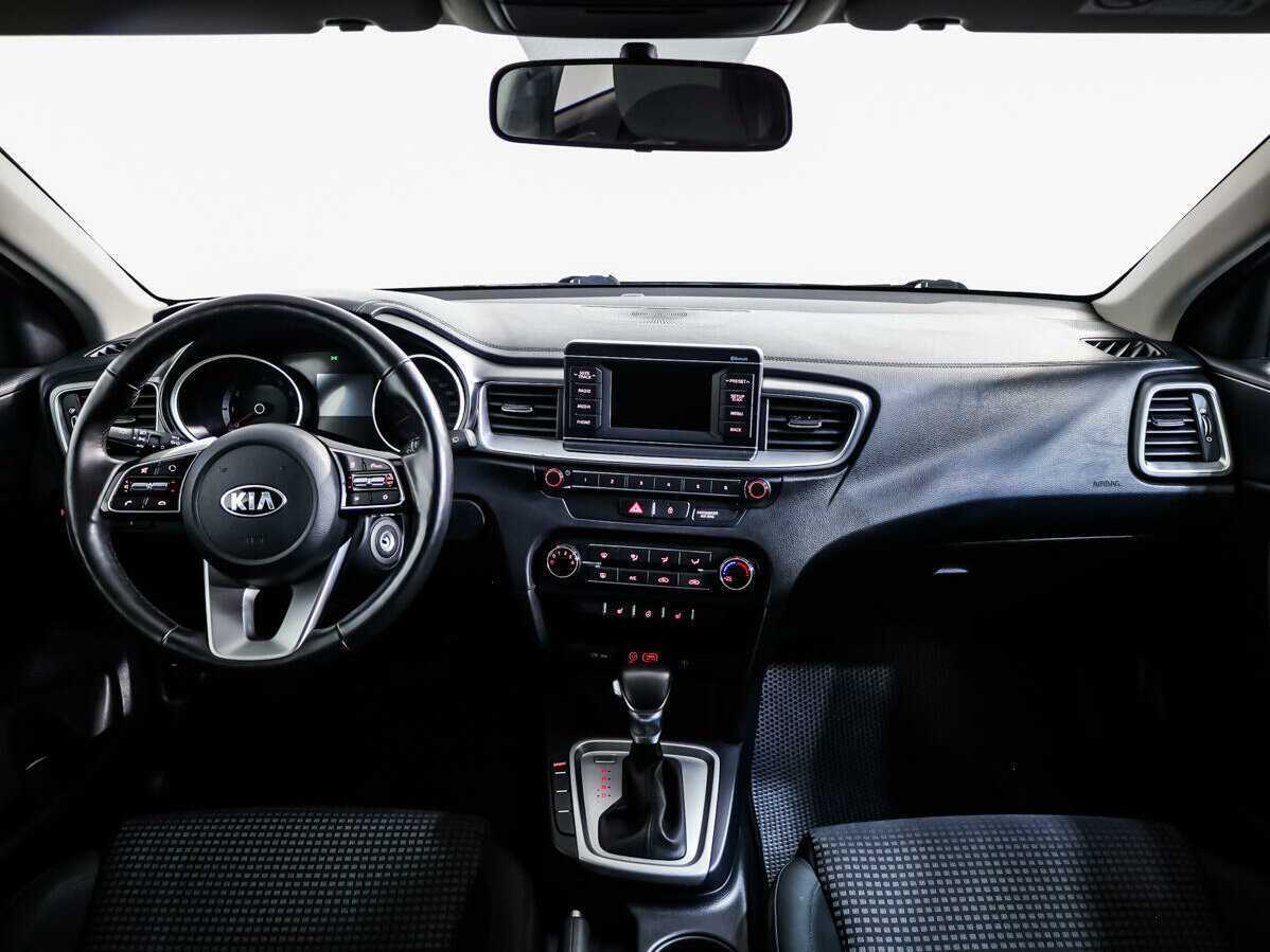 Kia Ceed с пробегом — 2018 год. Фото: #8