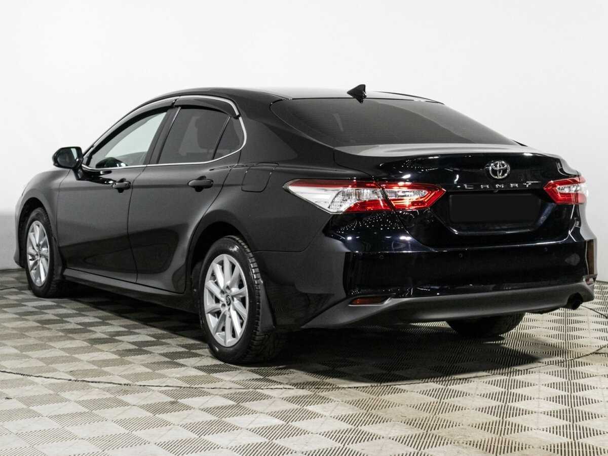 Toyota Camry с пробегом — 2022 год. Фото: #6